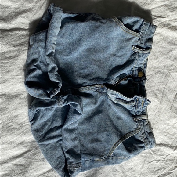 shorts - Picture 1 of 2